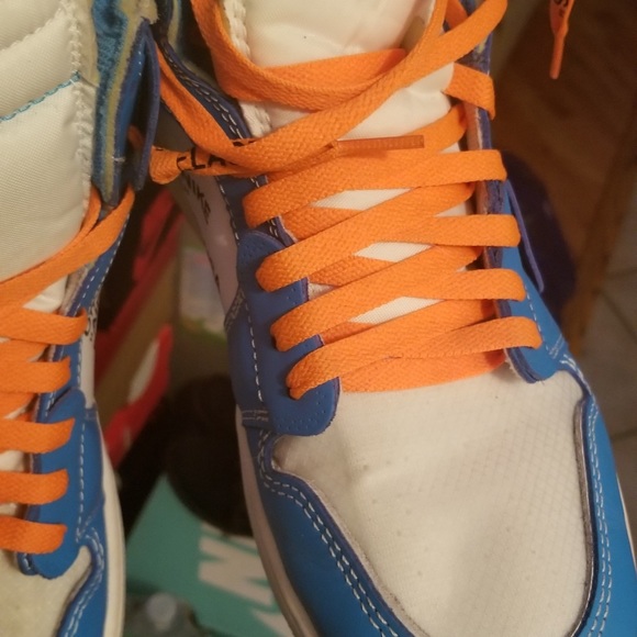 Air Jordan 1 UNC x Off White Used - Picture 3 of 8